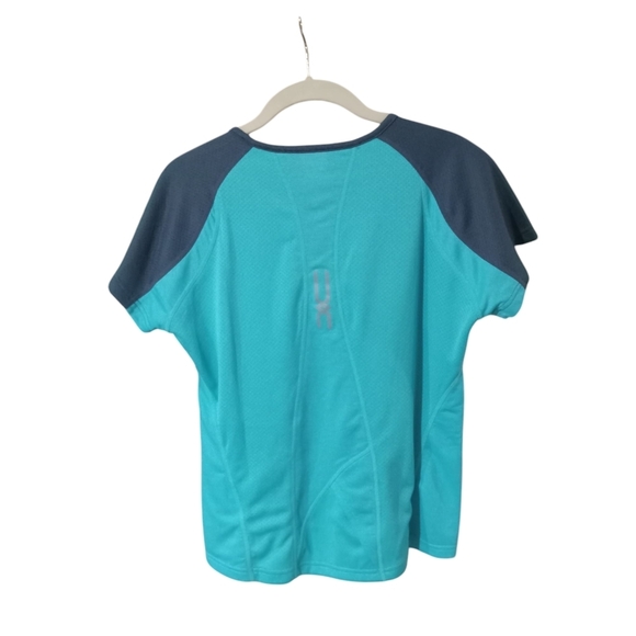 Mizuno Blue and Teal Athletic Shirt WOMEN'S SIZE MED. NWT - Picture 2 of 16